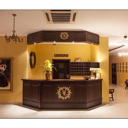 Hotel Lord Debica Eksteriør bilde