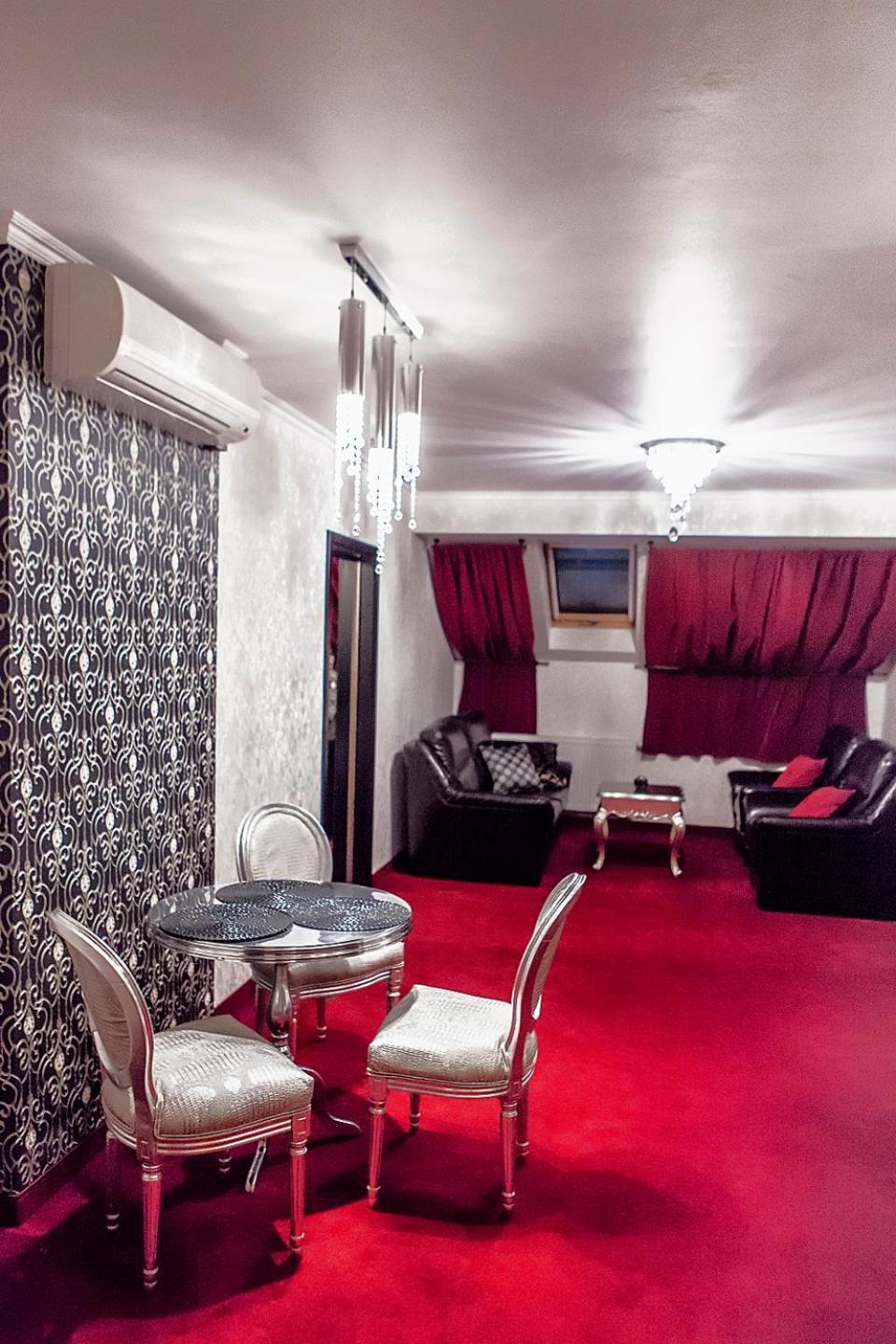 Hotel Lord Debica Eksteriør bilde